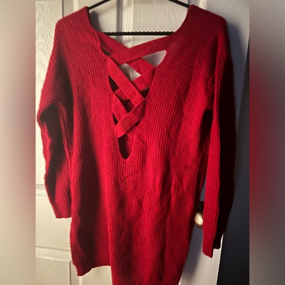 medium red sweater, wore for last christmas only - Picture 2 of 2